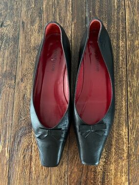 Vintage shoes Ann Taylor Black Leather Ballet Flats with Red Interior Italy